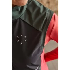 Maloja BärenkopfM. Nordic Hybrid Softshell Vest Dames - Moonless Multi 0821 12 Maloja BärenkopfM. Nordic Hybrid Softshell Vest Dames - Moonless Multi 0821 -Maloja maloja baerenkopfm 1529836 1