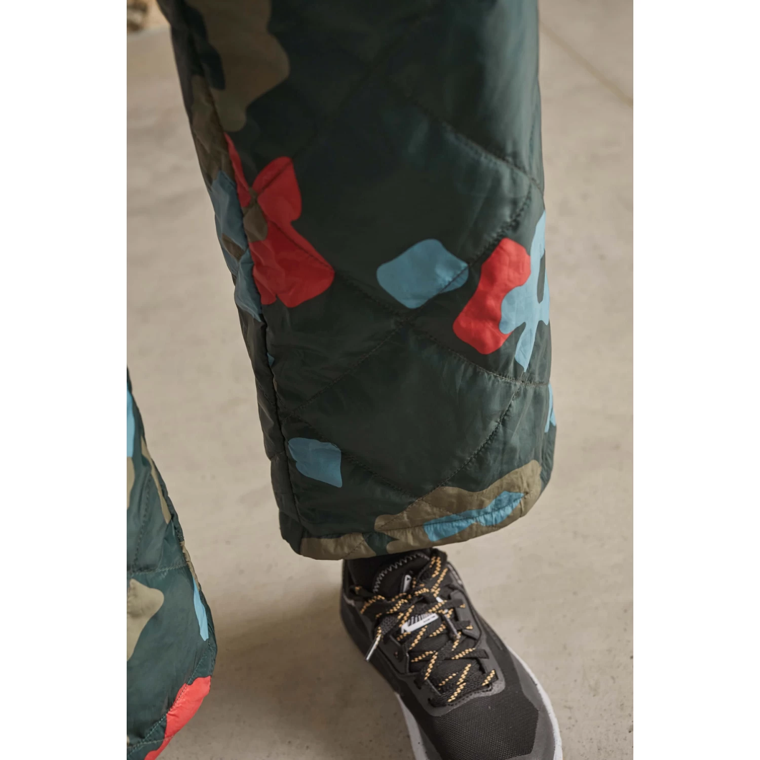 Maloja HochwildeM. Adventure Puffer Damesbroek - Moonless Alpflower 8749 6 Maloja HochwildeM. Adventure Puffer Damesbroek - Moonless Alpflower 8749 - Afbeelding 4