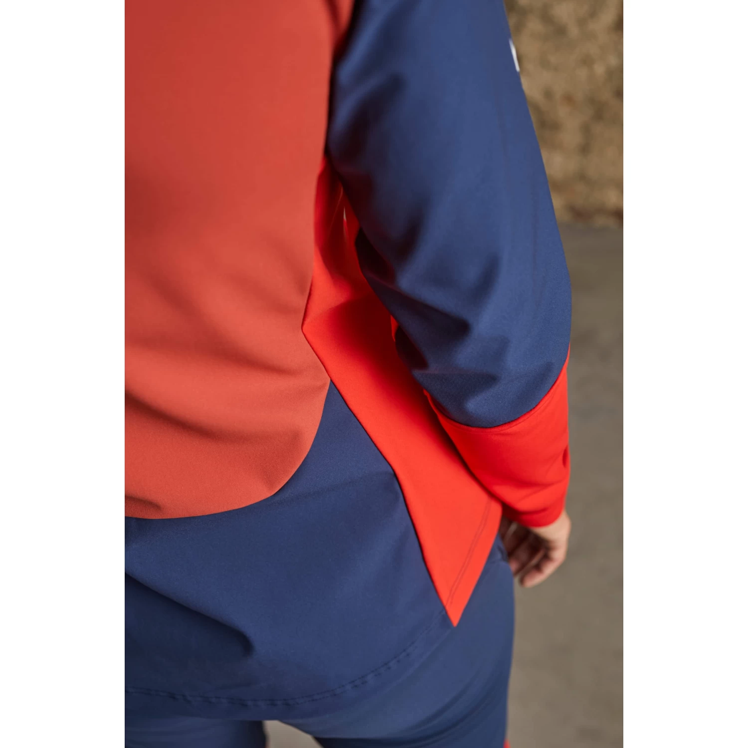 Maloja NeshaM. Nordic Hybrid Softshell Damesjas - Midnight Multi 8618 7 Maloja NeshaM. Nordic Hybrid Softshell Damesjas - Midnight Multi 8618 - Afbeelding 5